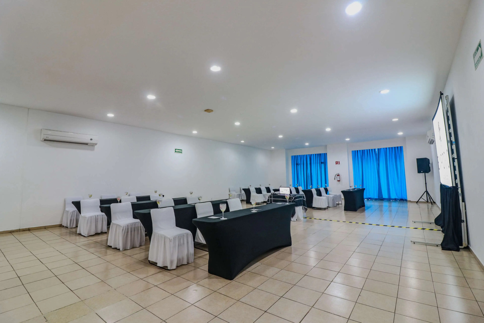 Hotel Emporio Acapulco