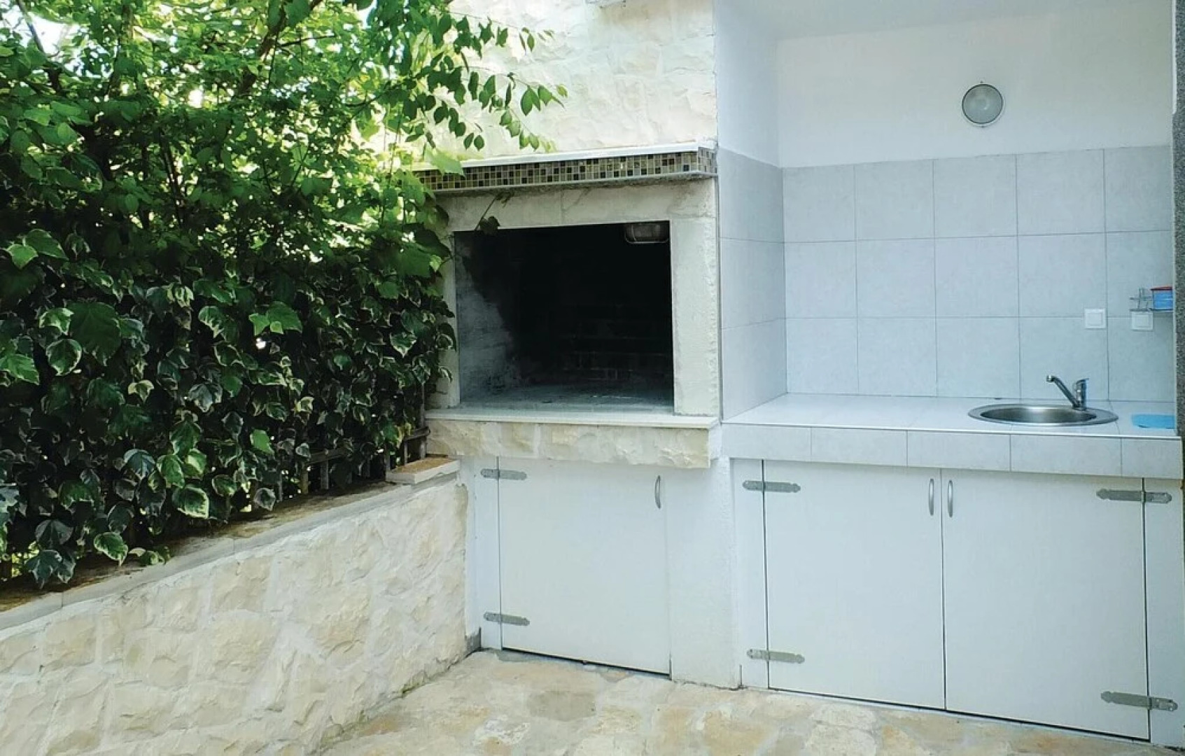 Beautiful Home in Poljica With Wifi and 2 Bedrooms