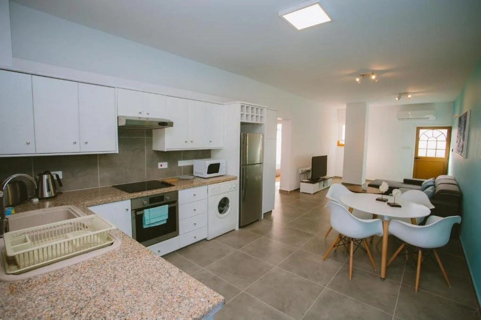 Elya Beach Luxury Suites