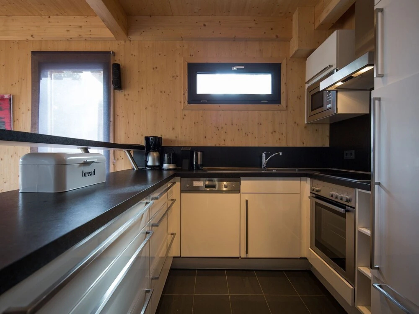Lovely Chalet in Turracherhöhe with Sauna & Indoor Hot Tub