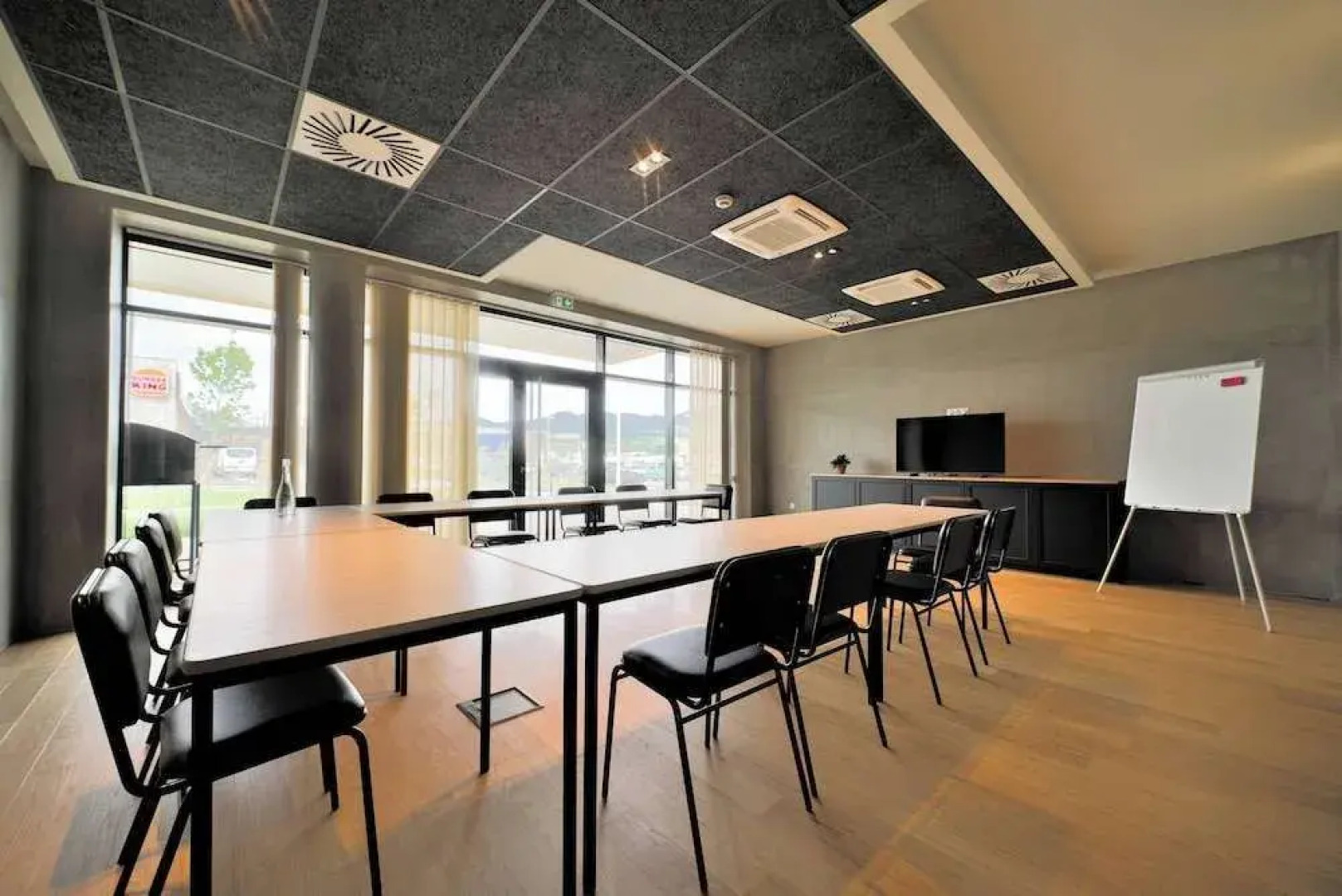 Greet Hotel Cernay Mulhouse