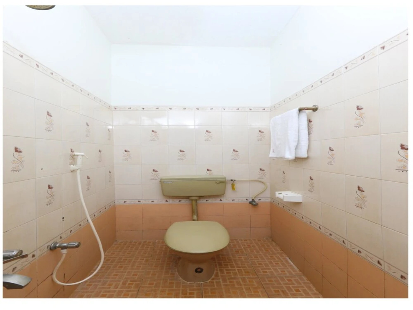 OYO 14440 Home Comfort 1BHK Near Auroville Beach