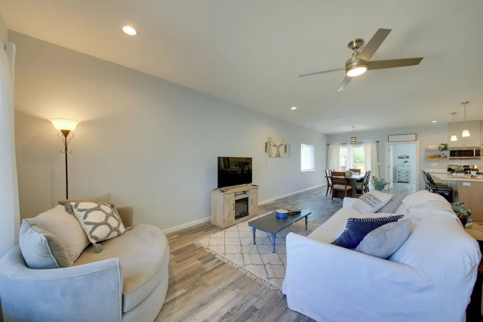 3 Mi to Lake Pend Oreille: Home w/ Deck & Yard