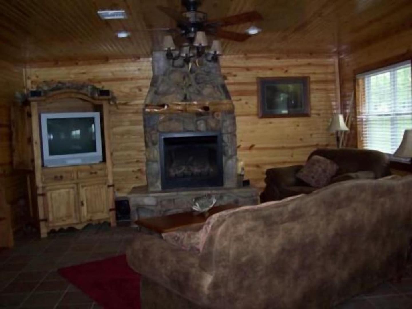 Whip Or Wheel Cabins