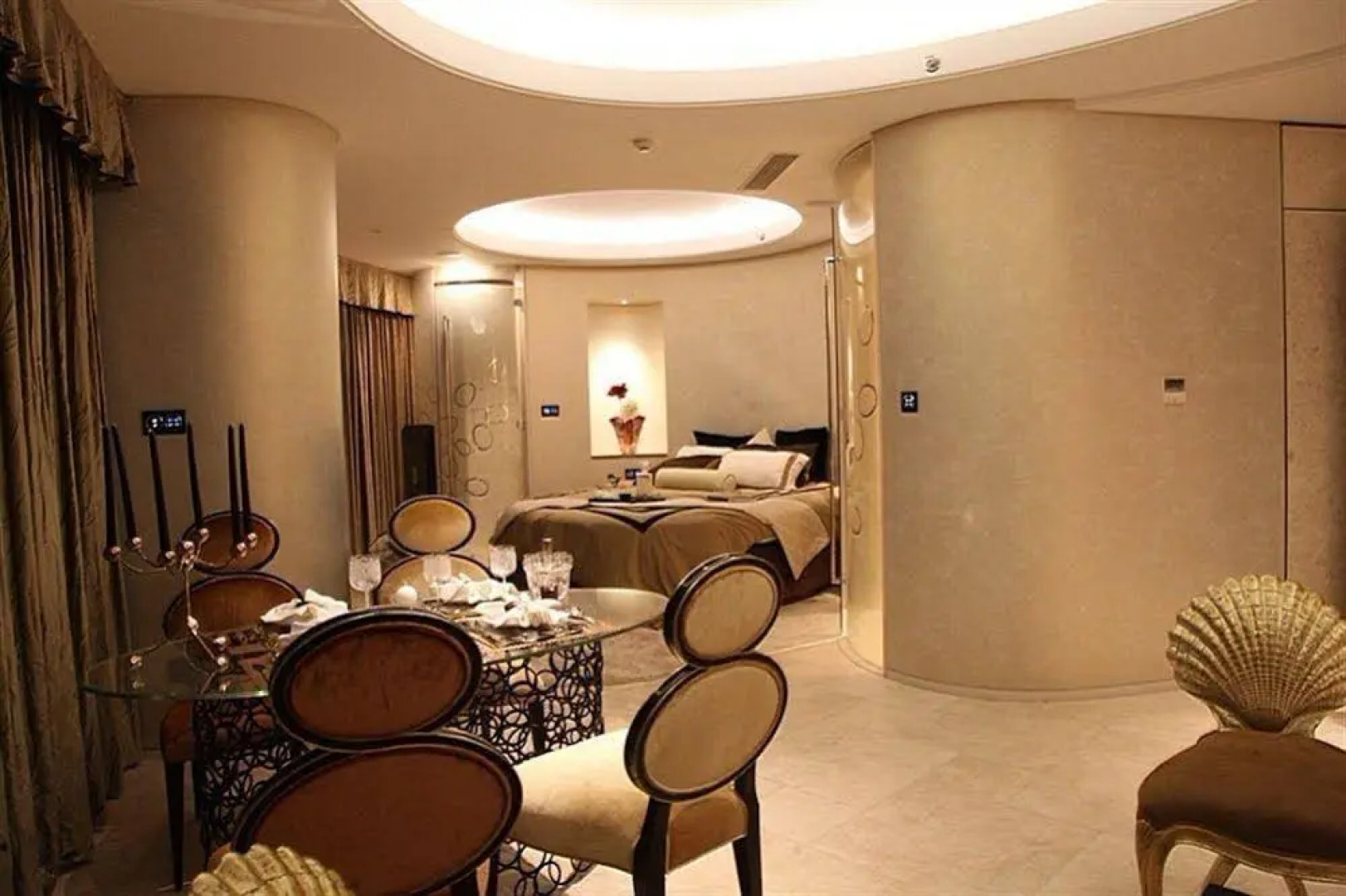 Reclusive Life Phoenix Island