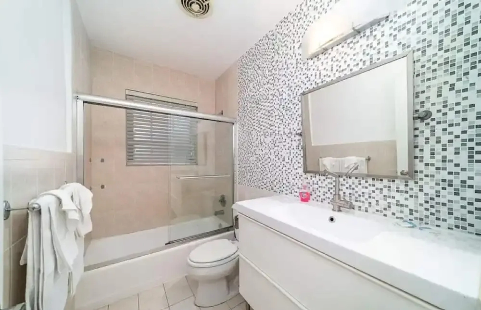 Heated Pool Home Near Beach