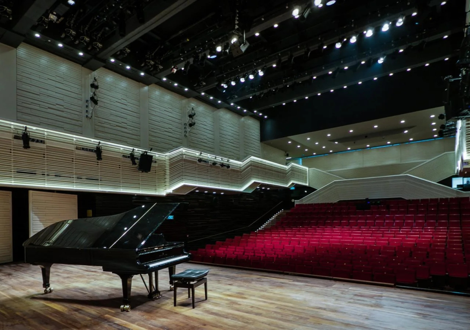 Elma Hotel and Art Complex