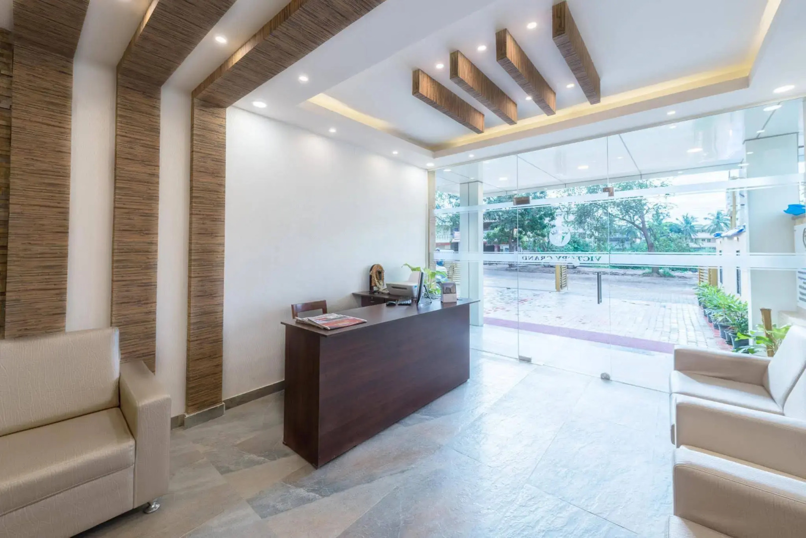 OYO 10533 Hotel Victory Grand