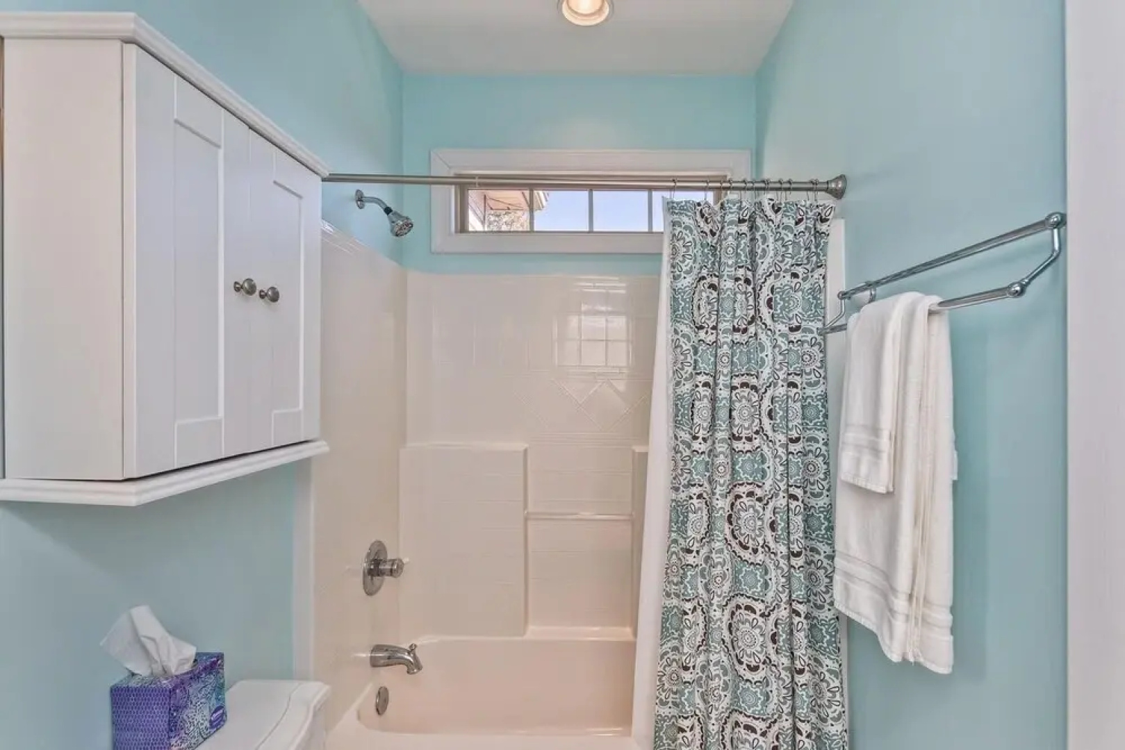 Rumbling Bald Resort Home In Lake Lure - Wifi - Community Beach, Pool, Golf And More 5 Bedroom Home by Sunscape Property Management
