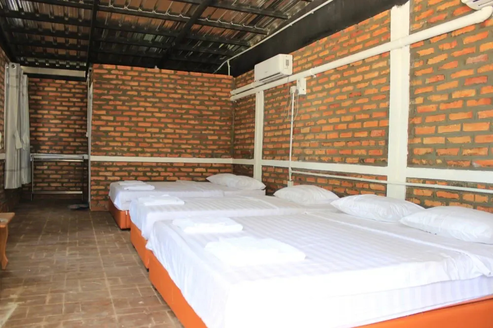 Nyaung Hmaw Resort