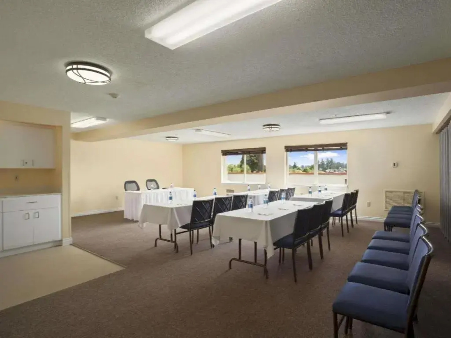 Days Inn Lacey Olympia Area