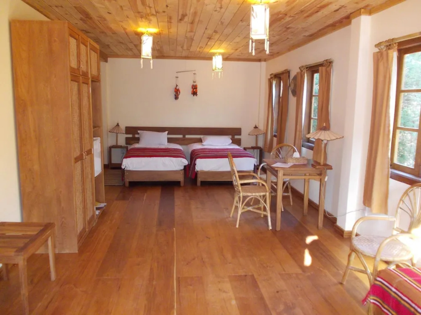 Thitaw Lay House B & B