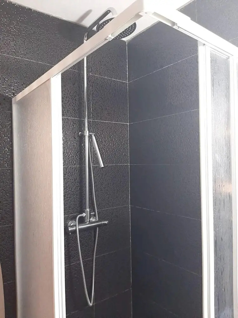 House With 3 Bedrooms in Molares , With Shared Pool, Furnished Garden and Wifi