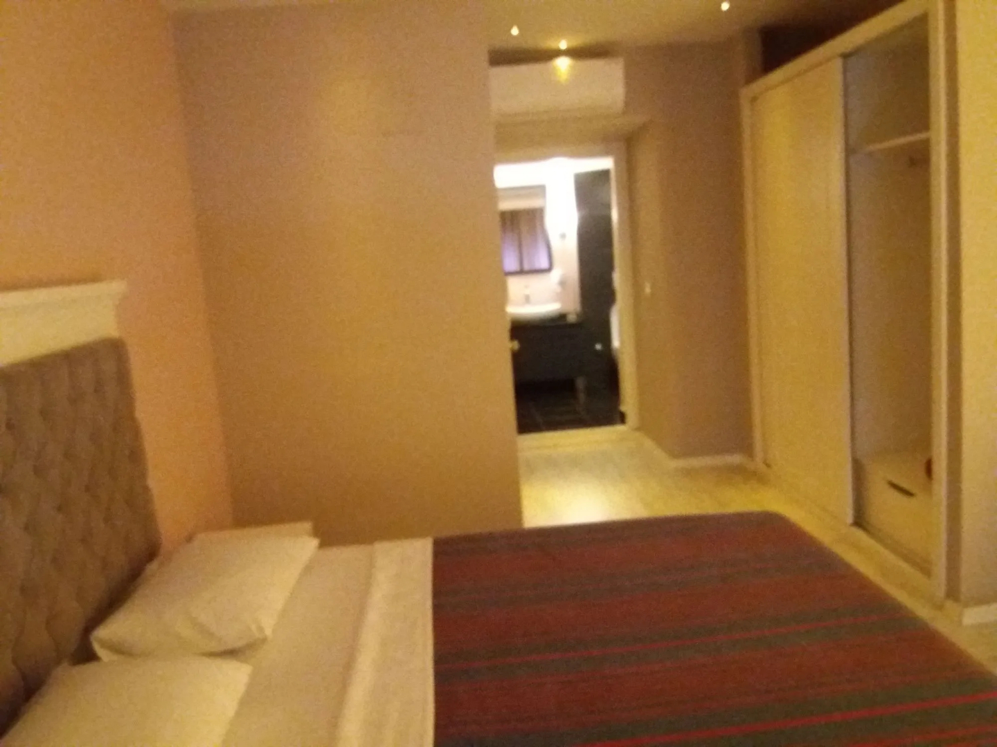 Sakura Hostel & Pub