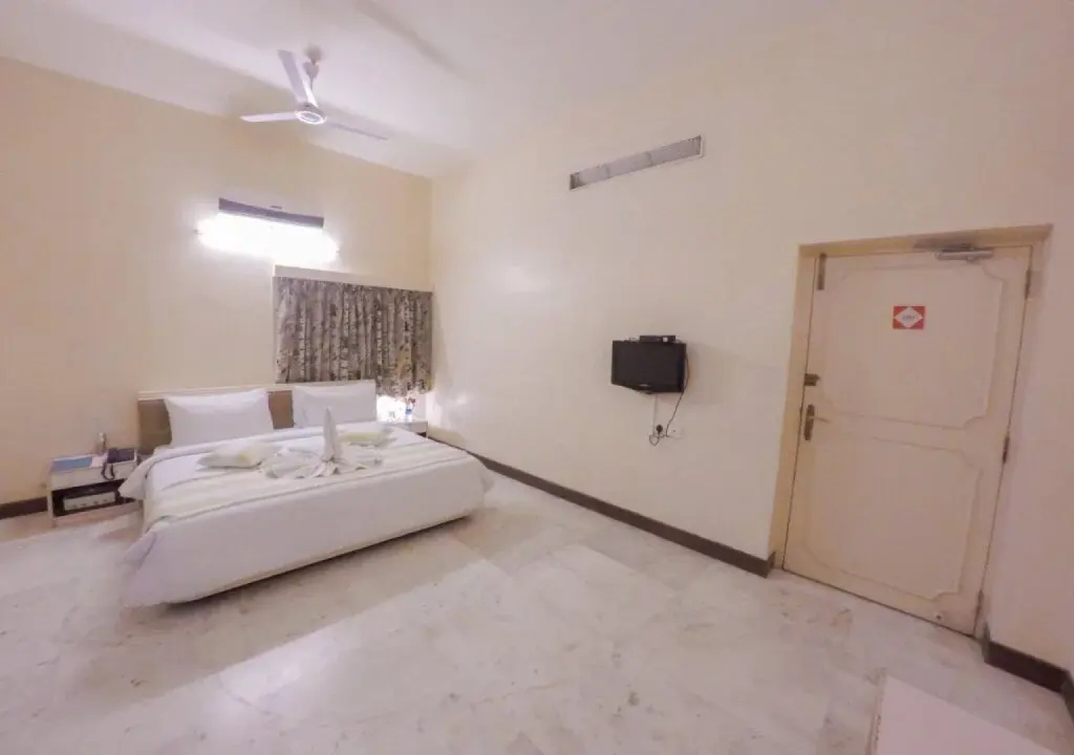 Vinnca LRN Excellency, Salem