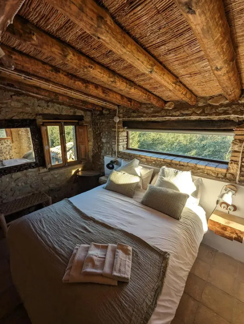 Casa Hostalets - In the Middle of the Olive Trees