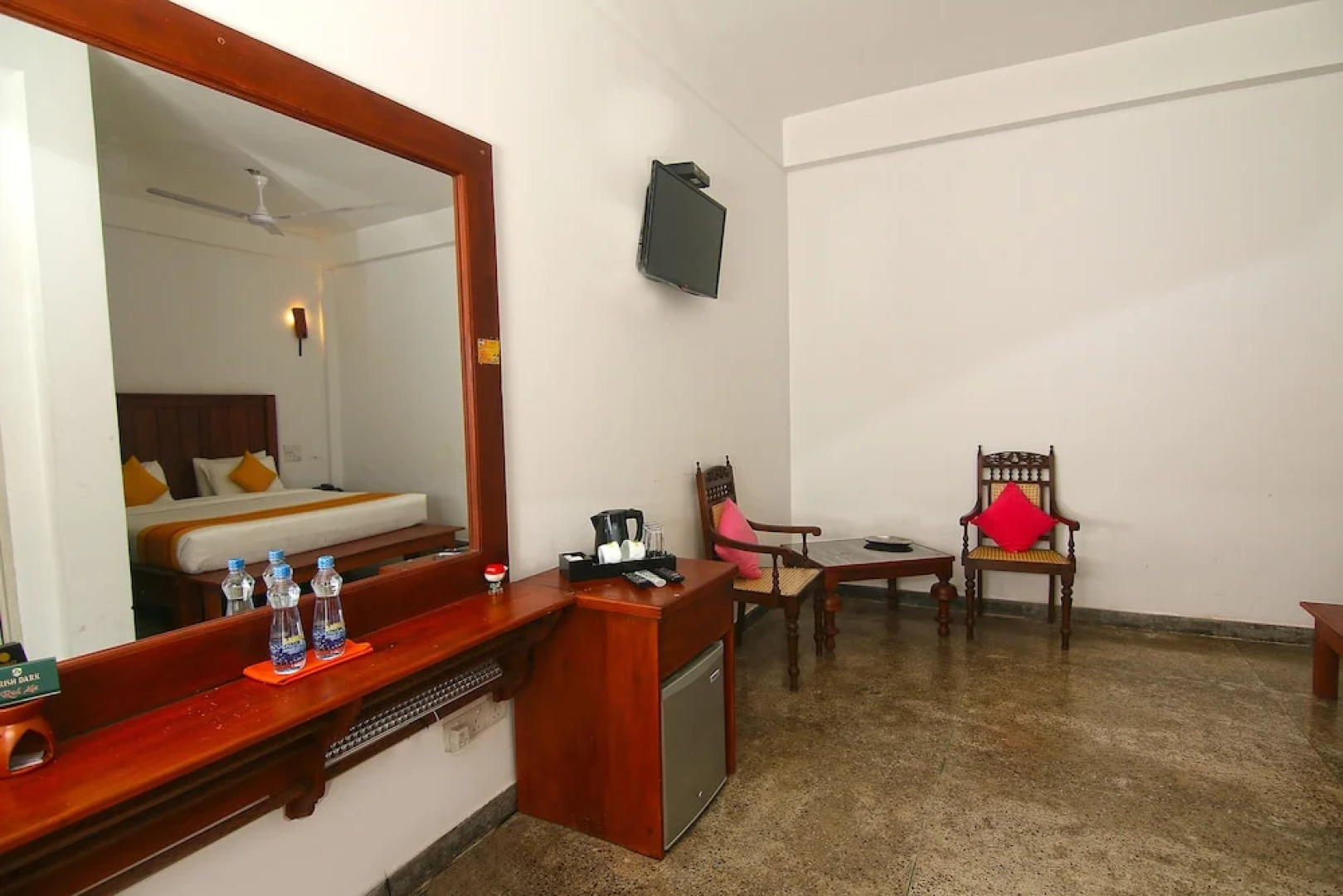 Travelers Lodge by City Hub