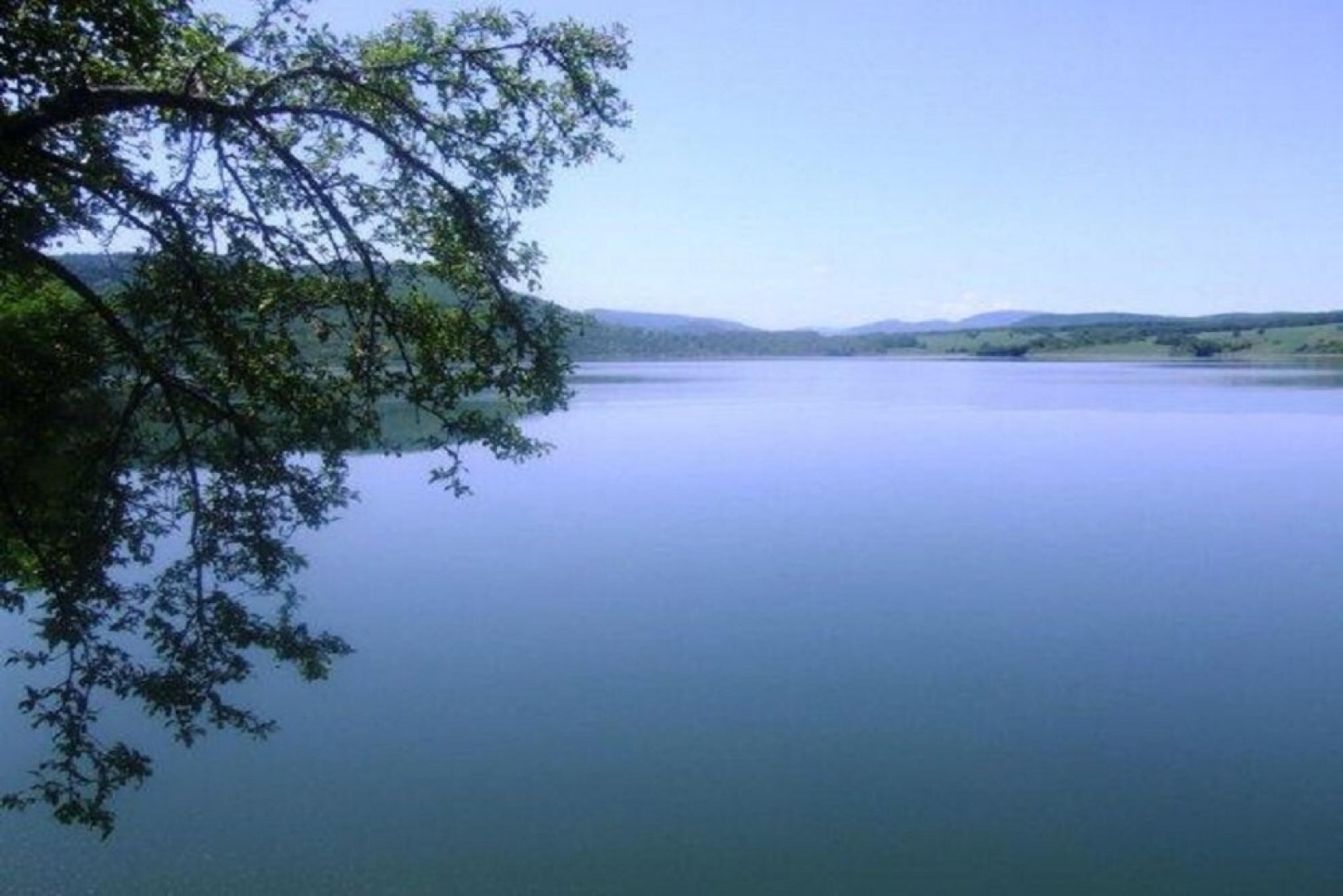 Sunflower Villa in Tutrakantsi