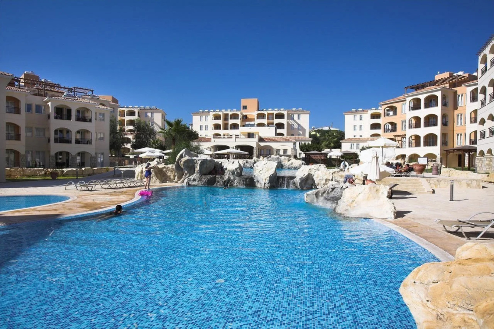 St Nicolas Elegant Residence