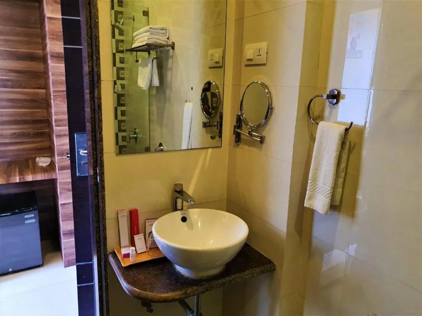 Click Hotel Sagar Plaza Chakan, Pune