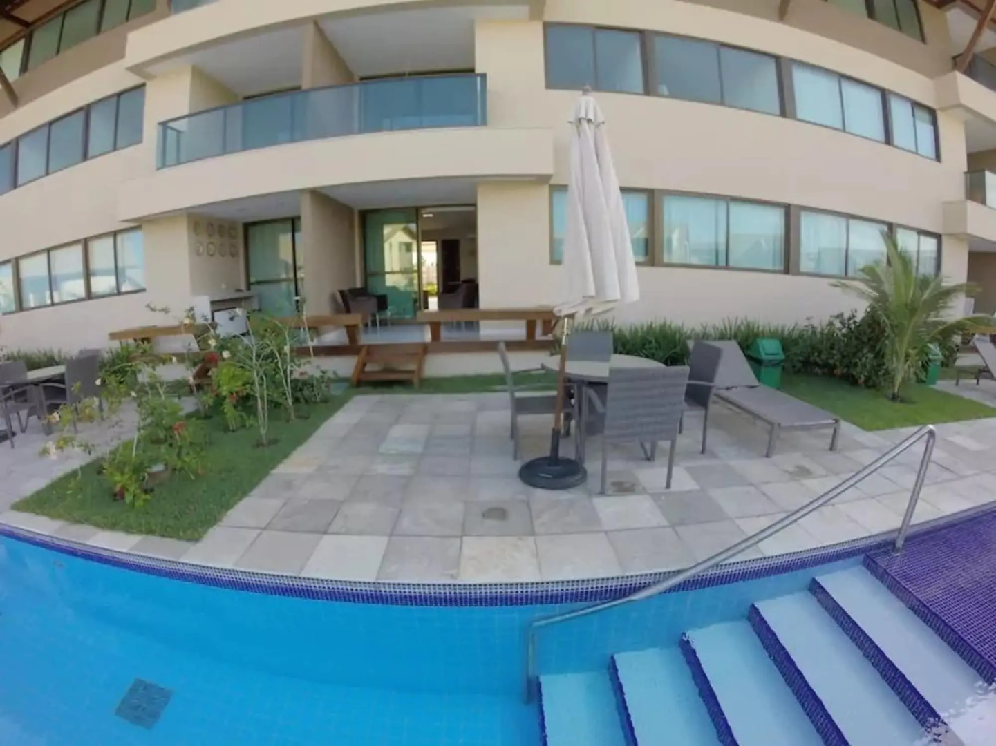 Nui Supreme Beach Living