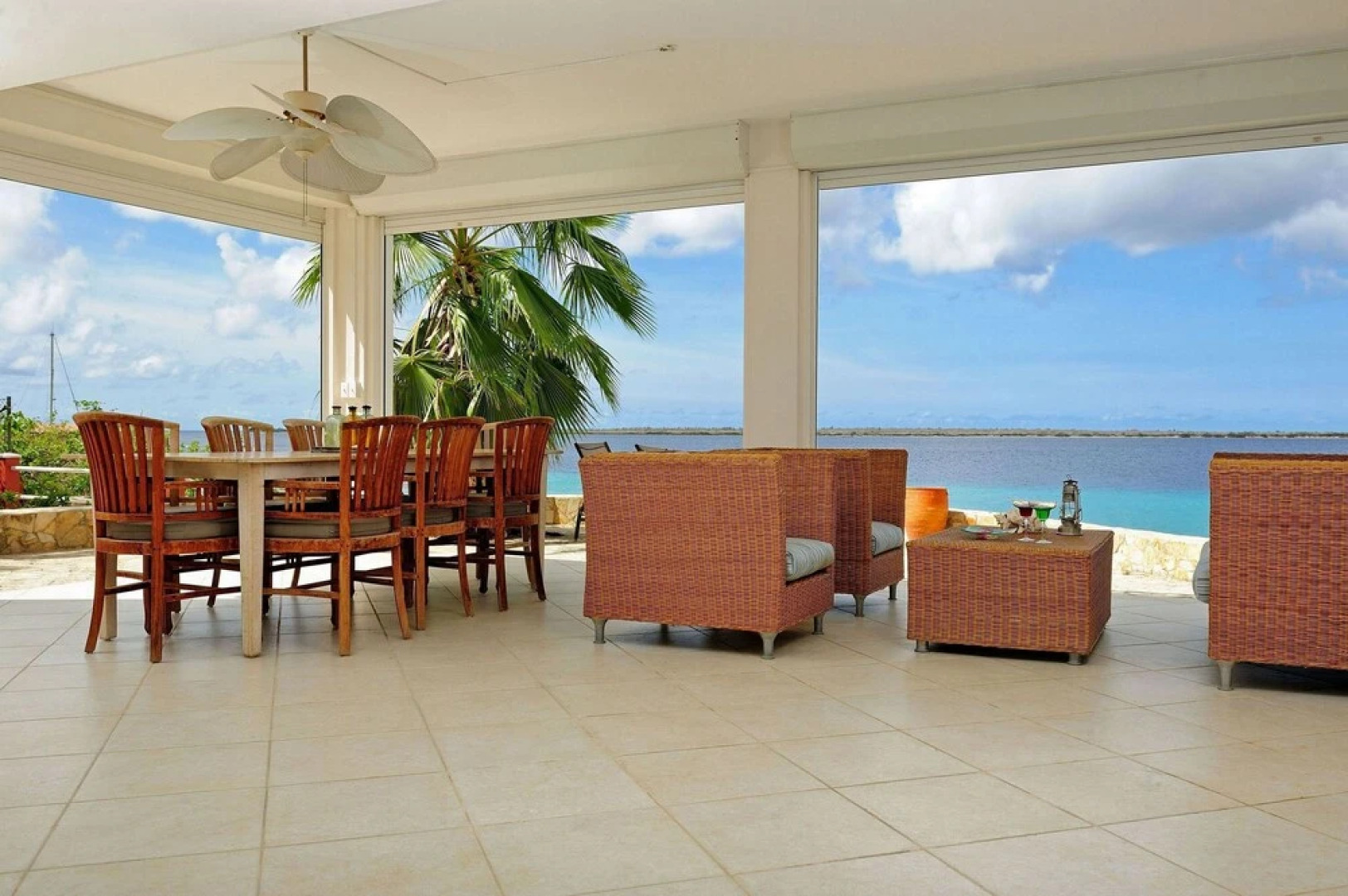 Den Laman Condominiums