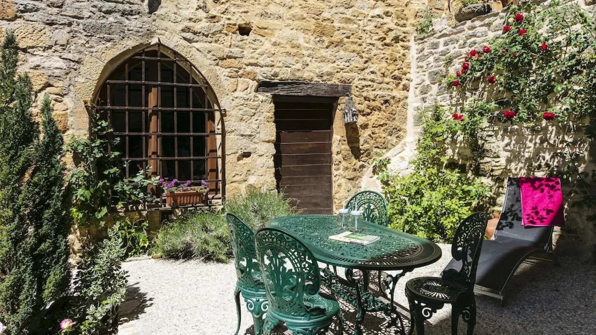 Amazing house with terrace garden