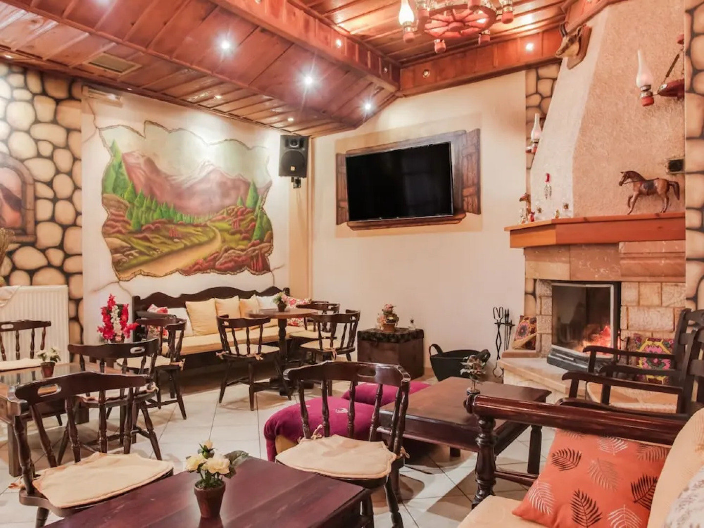 Homely Holiday Home in Stournareika With Terrace