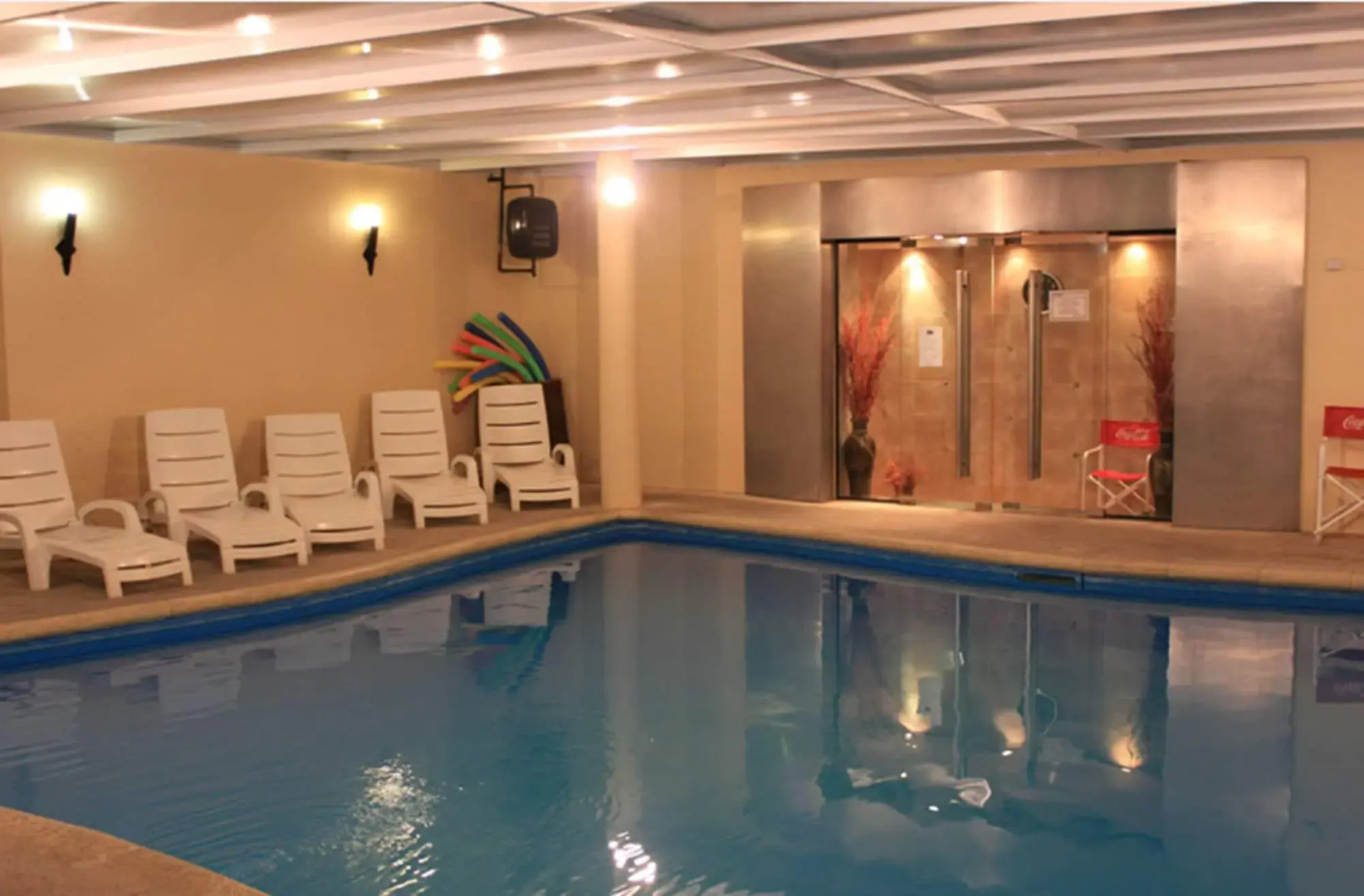 Howard Johnson by Wyndham San Pedro