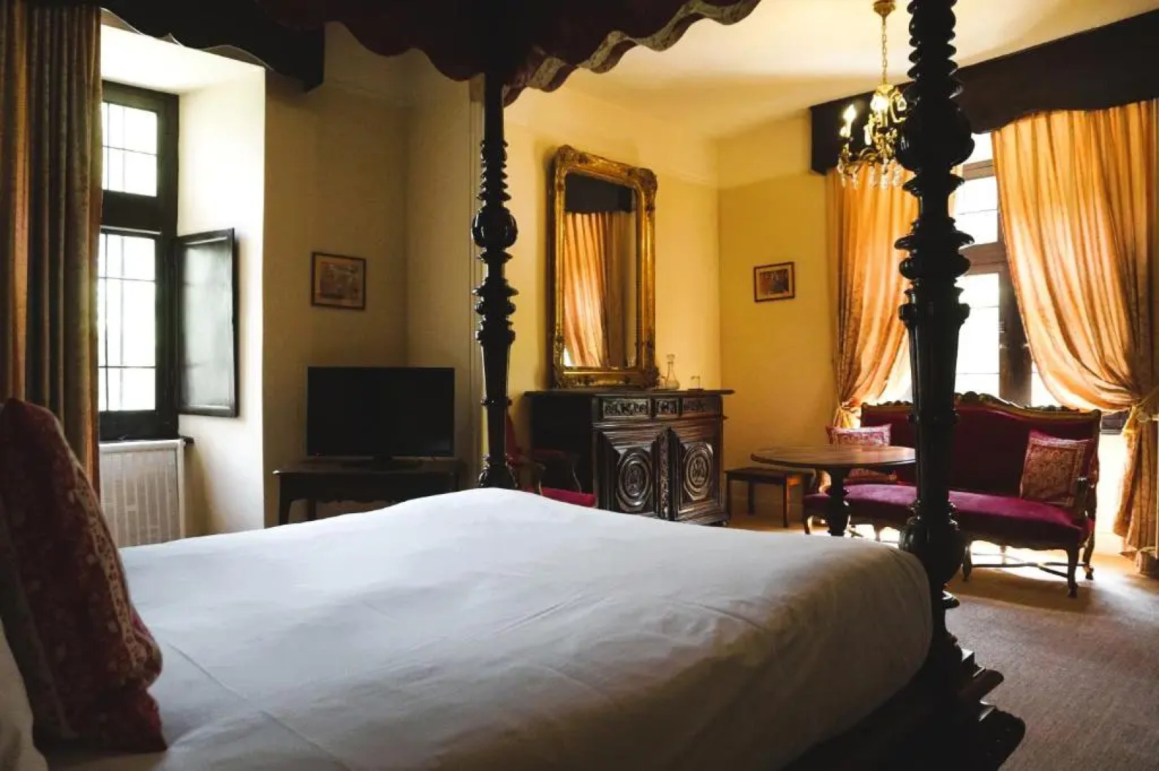 Hôtel-Restaurant Le Manoir De Montesquiou