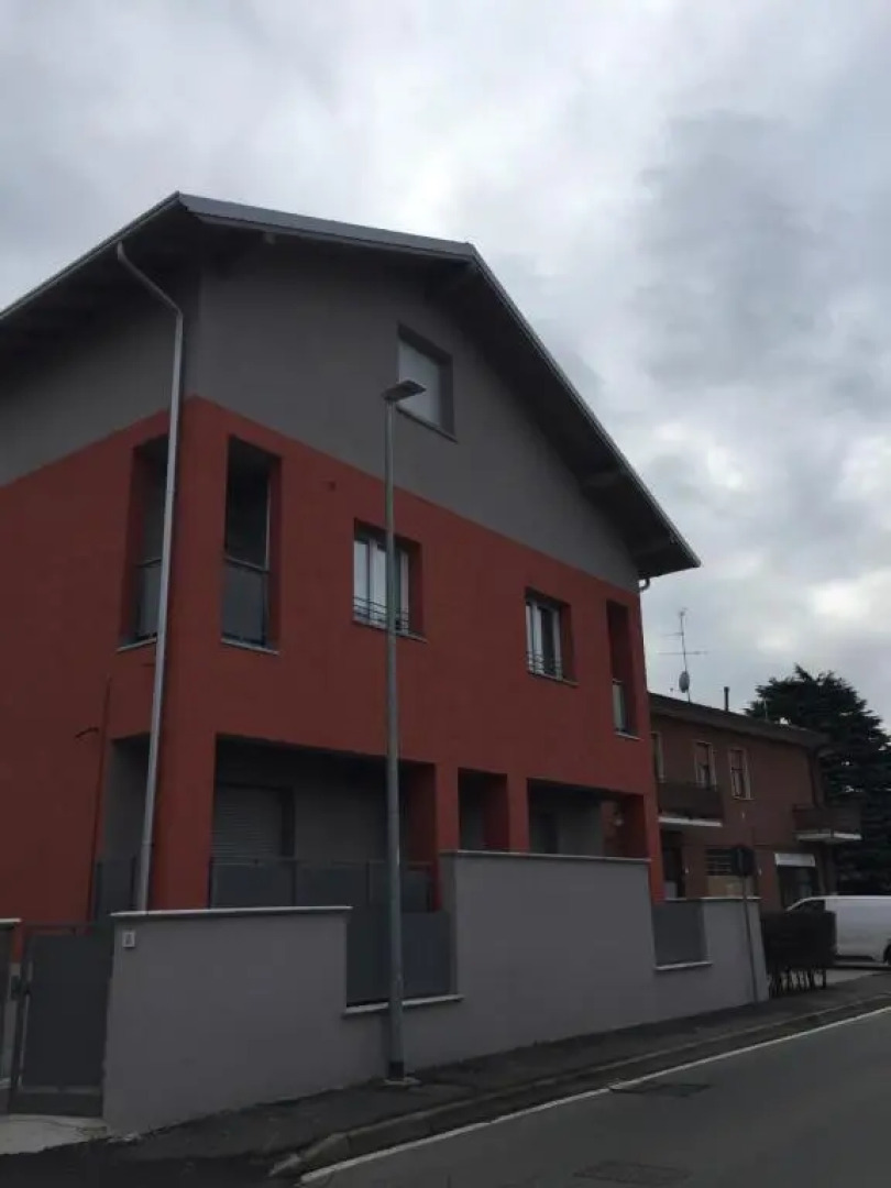 Mazzini 33 (Adults Only)