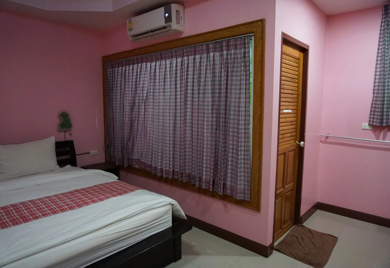 The Boss Grand Tower Hotel