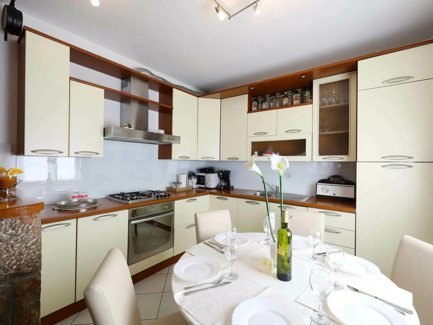 Charming Villa in Poličnik with Swimming Pool