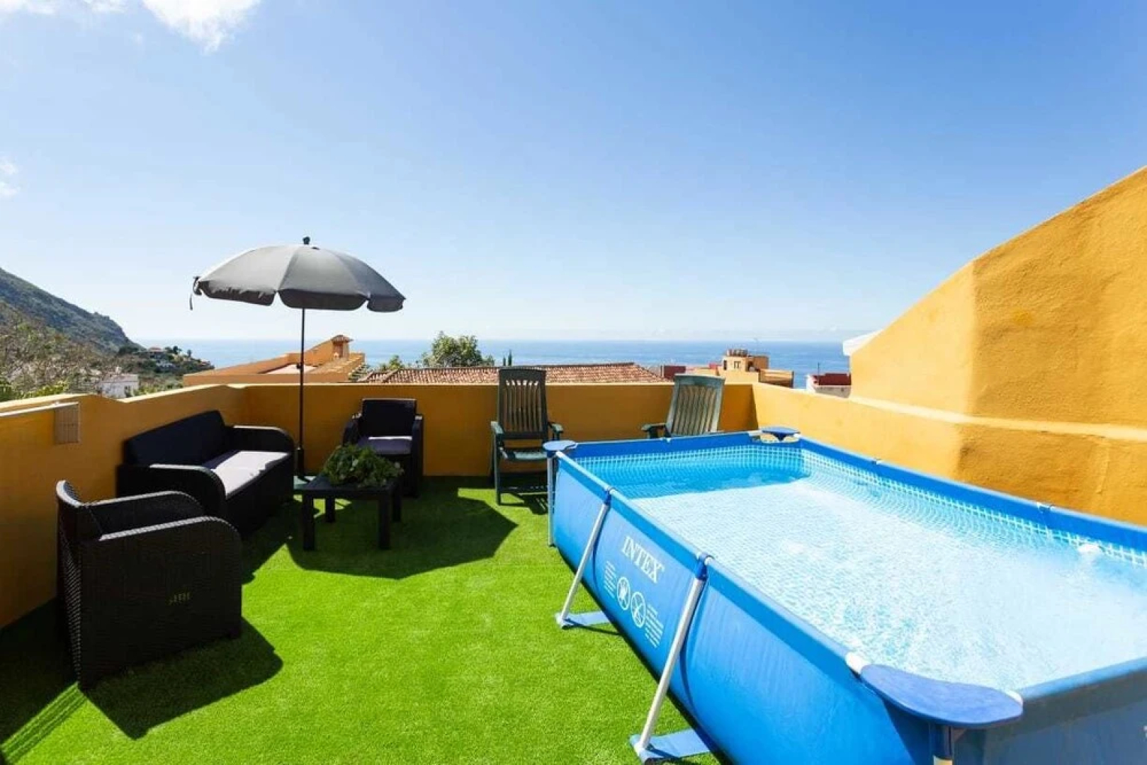 Chalet Casa Canaria con vistas y piscina
