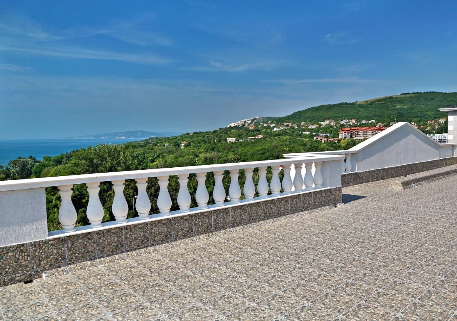 White Rock Castle Suite Hotel & SPA