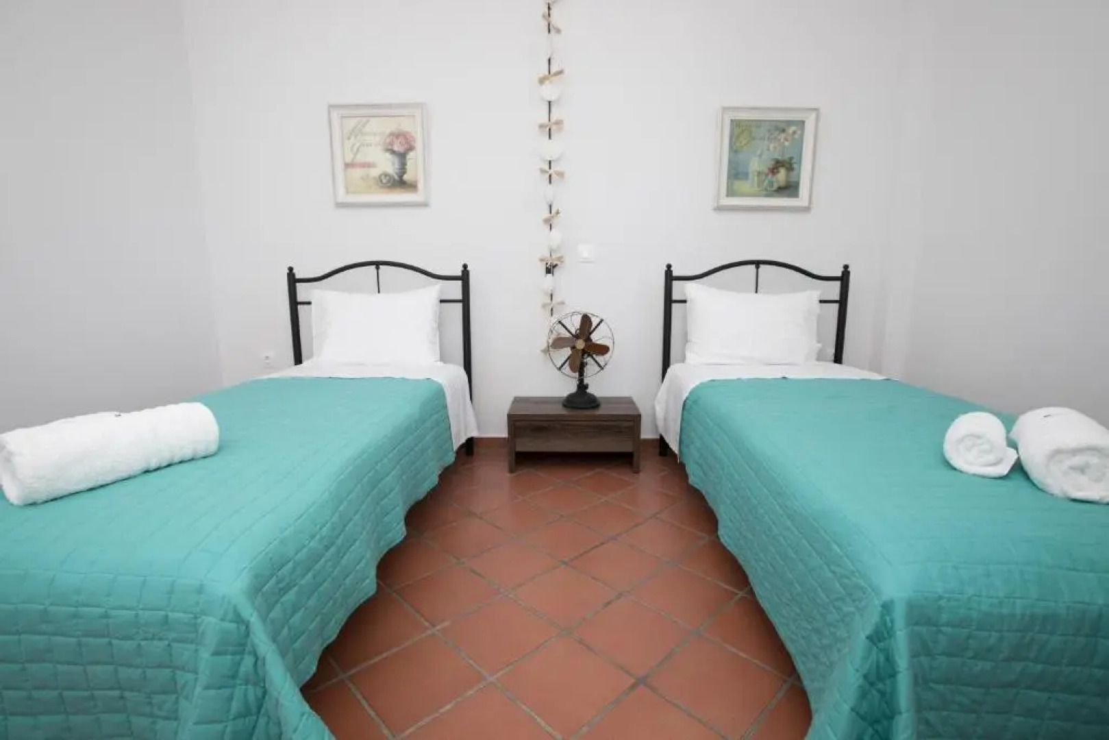 Skoutari Bungalows Galateia room