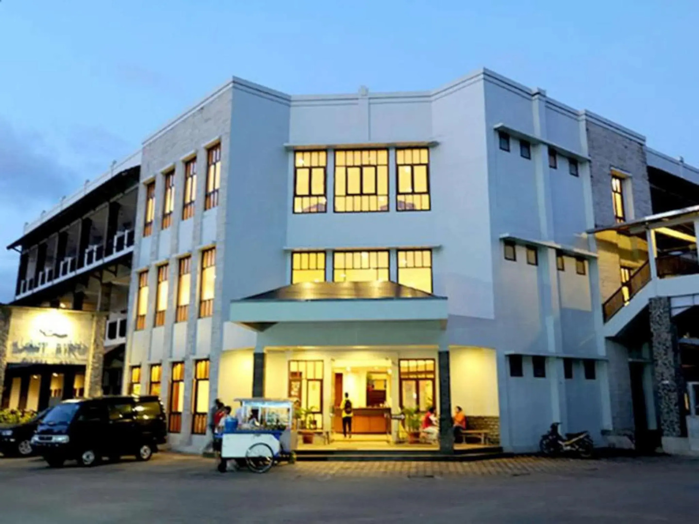 Laut Biru Resort Hotel