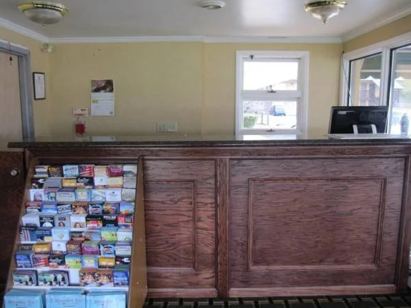 Hospitality Inn - Buffalo Airport