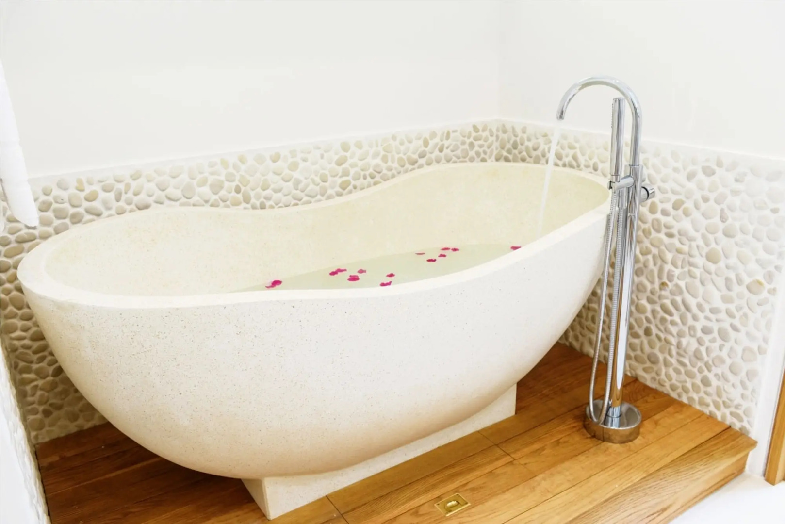 Myra Seafront Suites with Lov