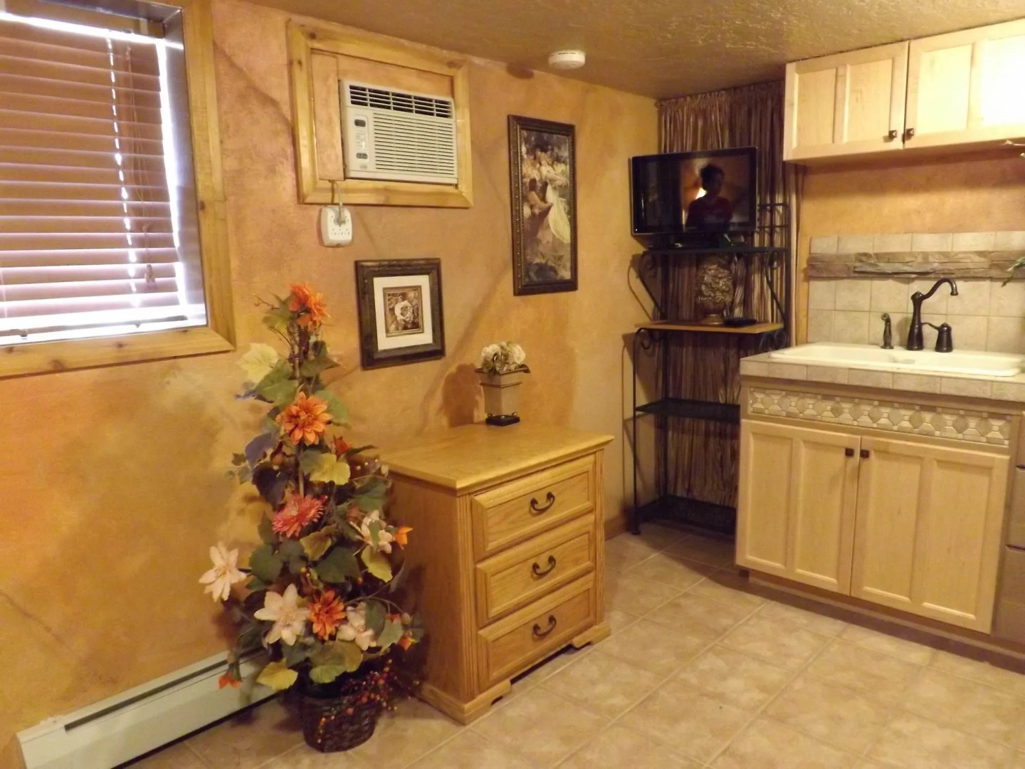 Amid Summer's Inn Bed and Breakfast