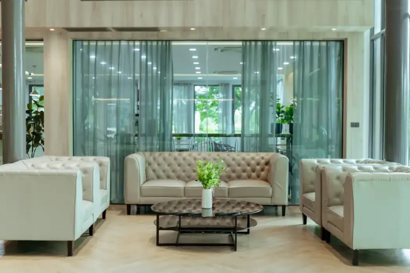 RUS Hotel&Convention