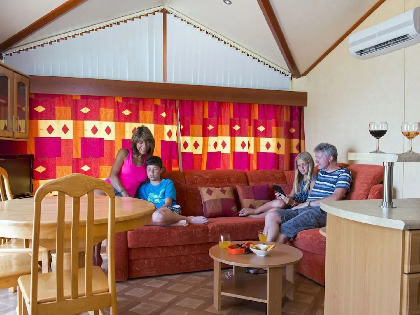 Wooden Chalet in the Cozy and Sporty and Beautifull Chorges