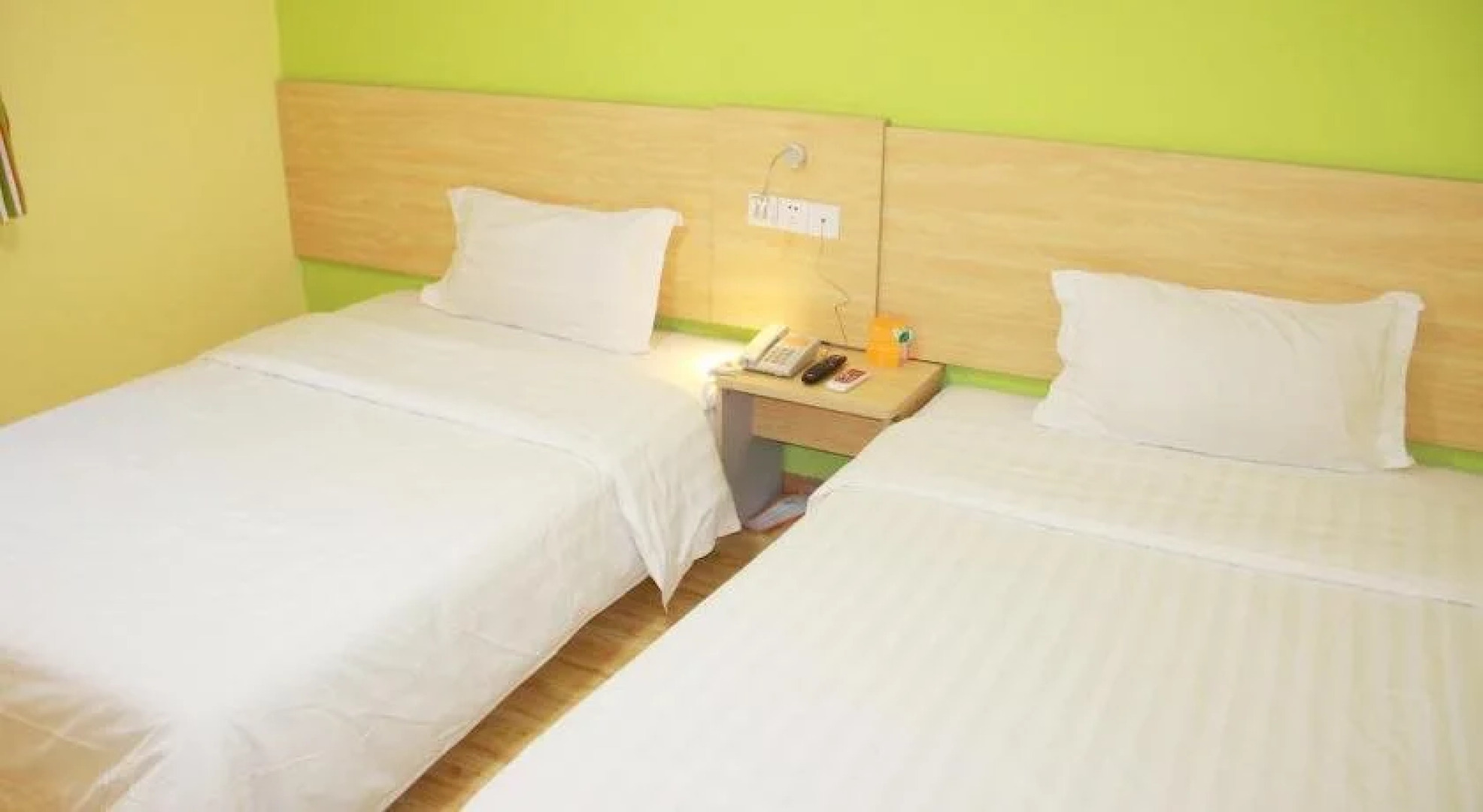 7Days Inn Wuhan Guanggu Guanshan Avenue Branch
