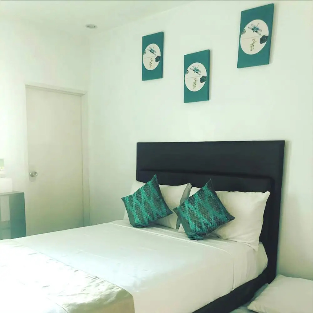 The Blanket Hotel Restaurant & Coffee