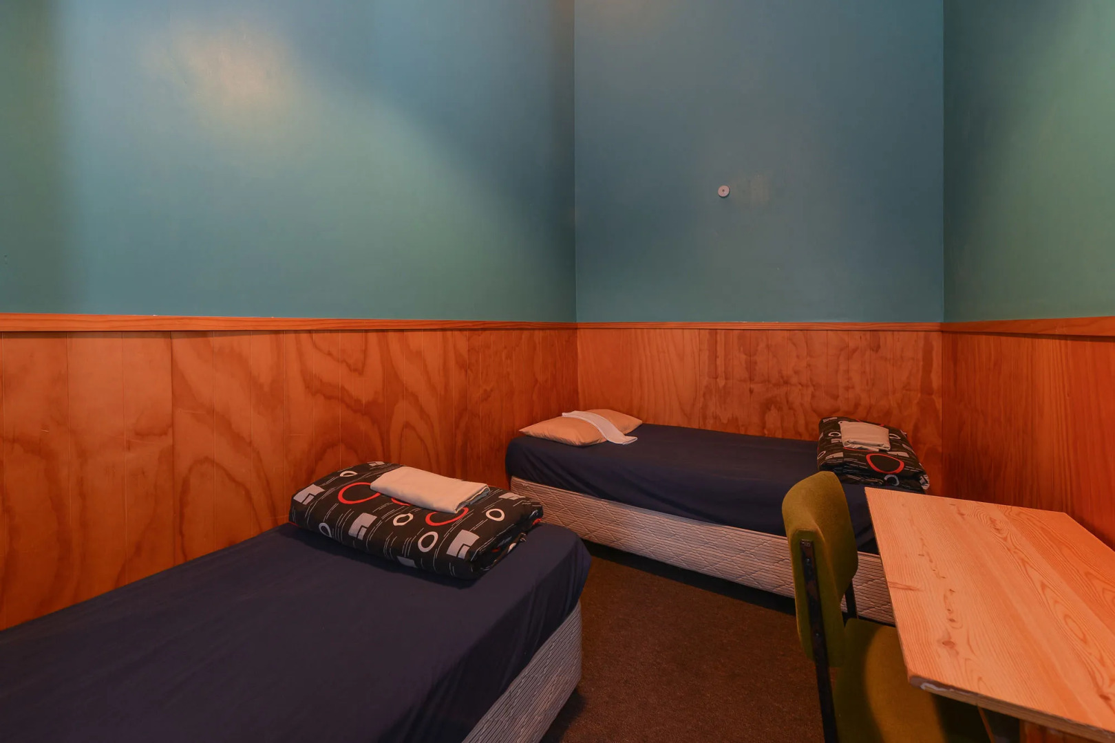 Smoke Lake Hot Springs Lodge and Camp