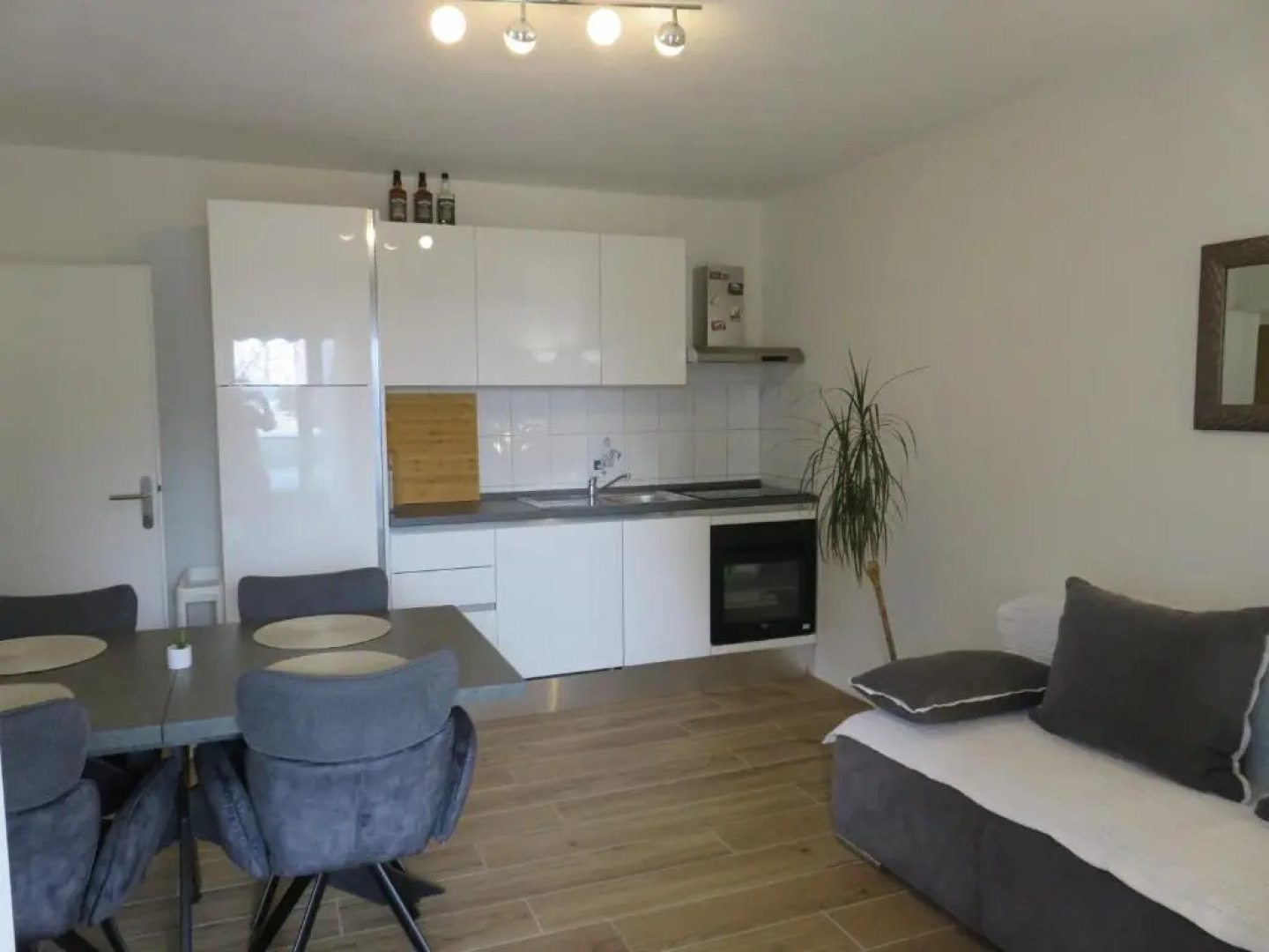 Apartments Bilopavlović