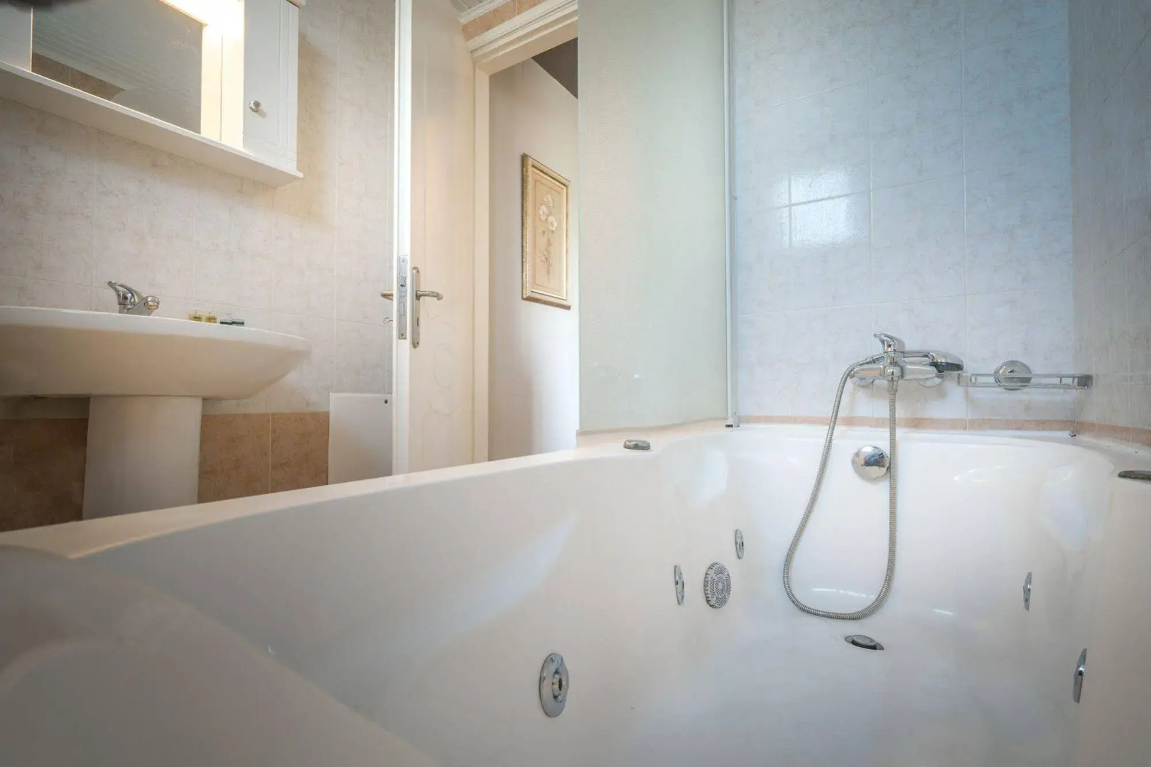 Armonia Studios & Apartments