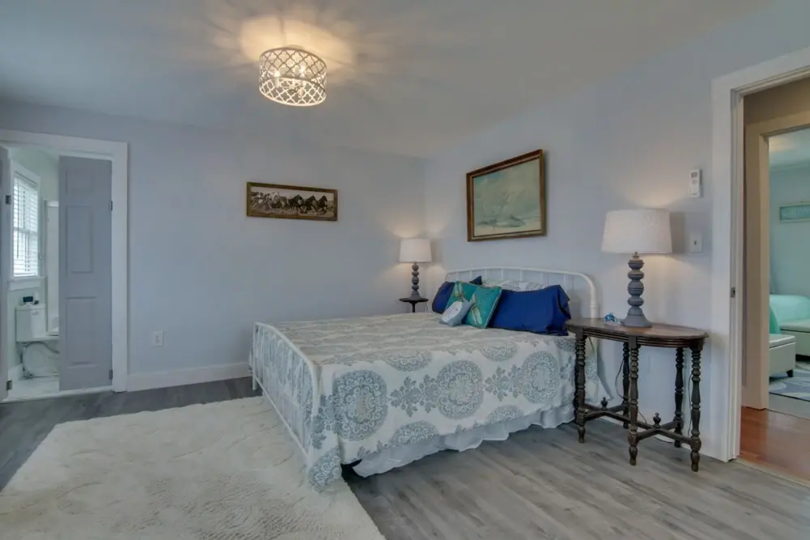 Bayfront Chincoteague Getaway w/ Fire Pit!
