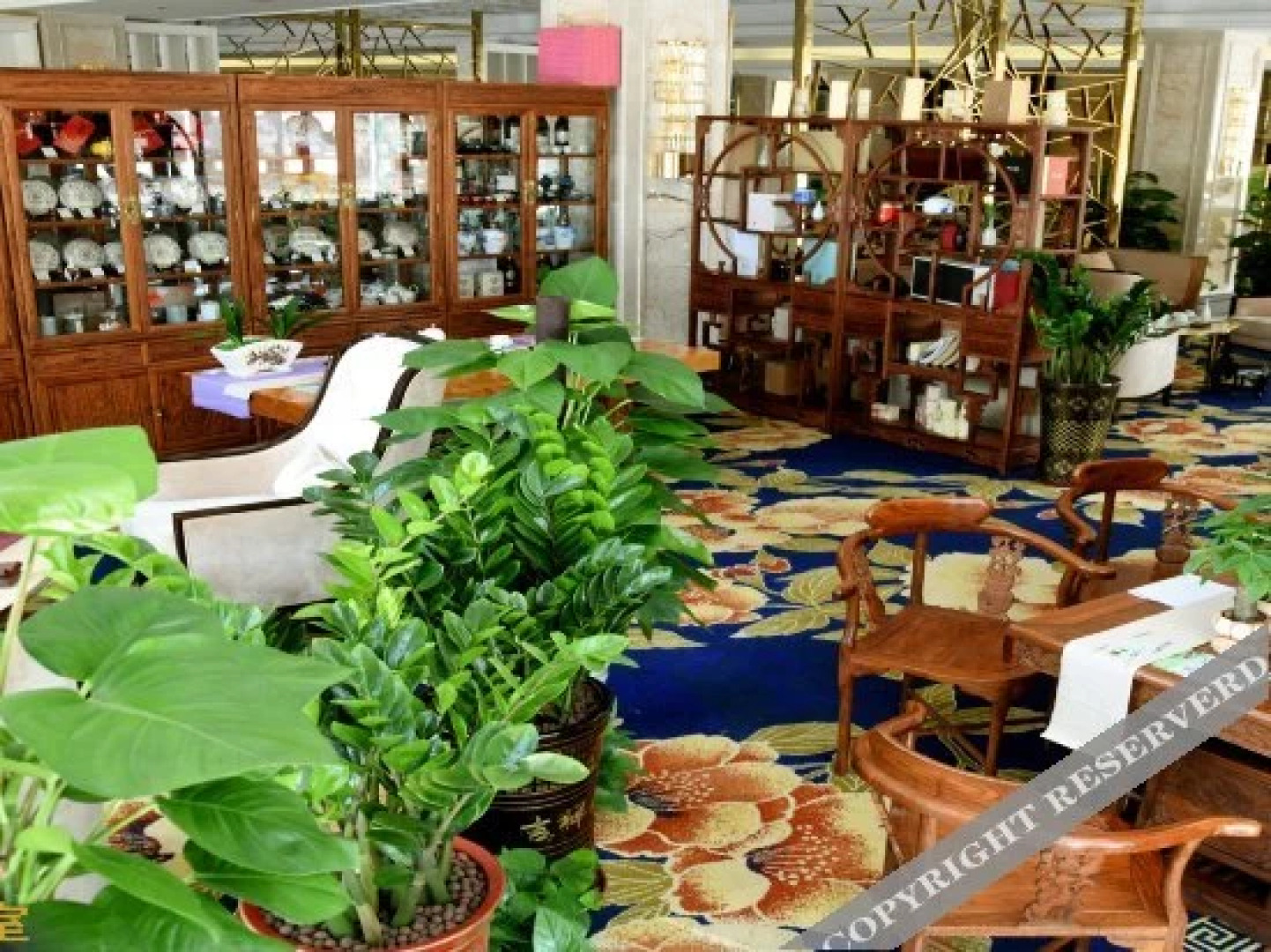 Guigang Wenhua International Hotel (City Government High-speed Railway Station)