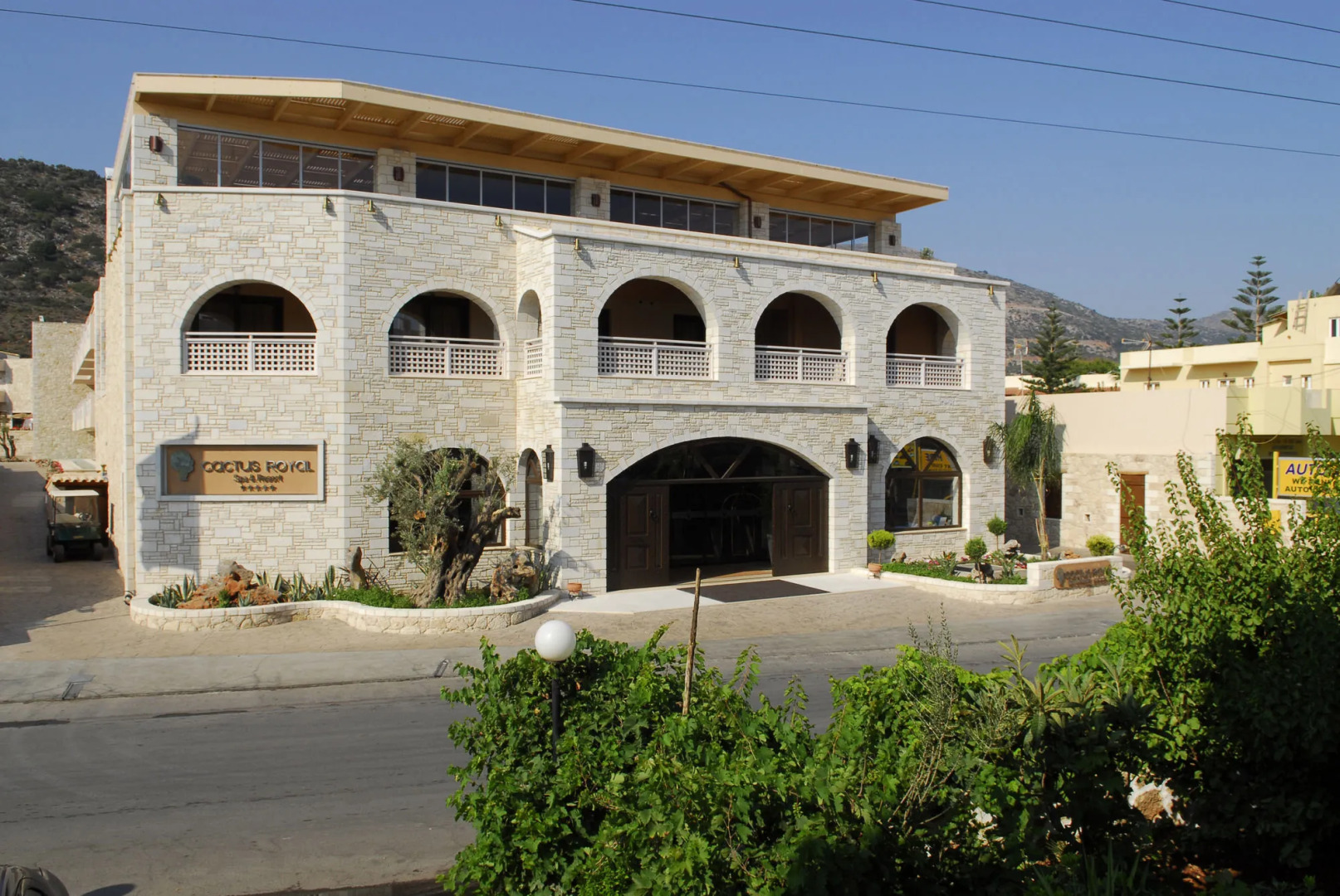 Cactus Royal Resort & Spa